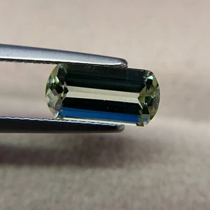 1.86 Ct UNIQUE 10.5 X 5.3mm 100% Natural Green Tourmaline Gemstone (video)!! - Picture 1 of 4