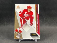 2014-15 UD SP GAME USED HENRIK ZETTERBERG #29 GOLD SPECTRUM JERSEY PATCH 30/50