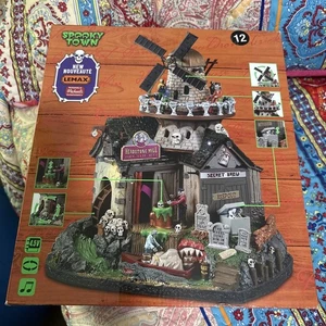 Lemax Spooky Town 2022 Headstone Mill Brewery Sights Sounds - Bild 1 von 4