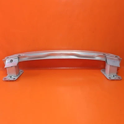 奥迪 Q7 Q8 REINFORCMENT REAR 2017-2020 20212022 2023 2024 2025 4M0807309 原始设备制造商 — 第 1/4 张图片