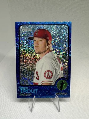 2022 Topps Heritage Mike Trout #100 Chrome Blue Sparkle - Image 1 of 2