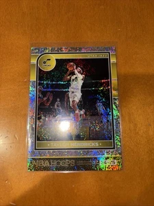 2024-25 Panini NBA Hoops - Taylor Hendricks #72 Texture - Bild 1 von 2