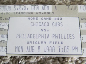 PRIMER JUEGO LUCES ENCENDIDAS EN WRIGLEY-8-8-88 MUY BUEN ESTADO - Imagen 1 de 3