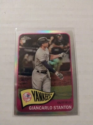 Giancarlo Stanton #TH65-34 - 2021 Topps Chrome NY Yankees 1965 Retro Refractor  - Image 1 of 2