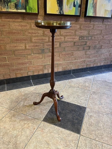 Mahogany Plant Stand Candlestick with Brass Gallery Williamsburg Style Large Cover