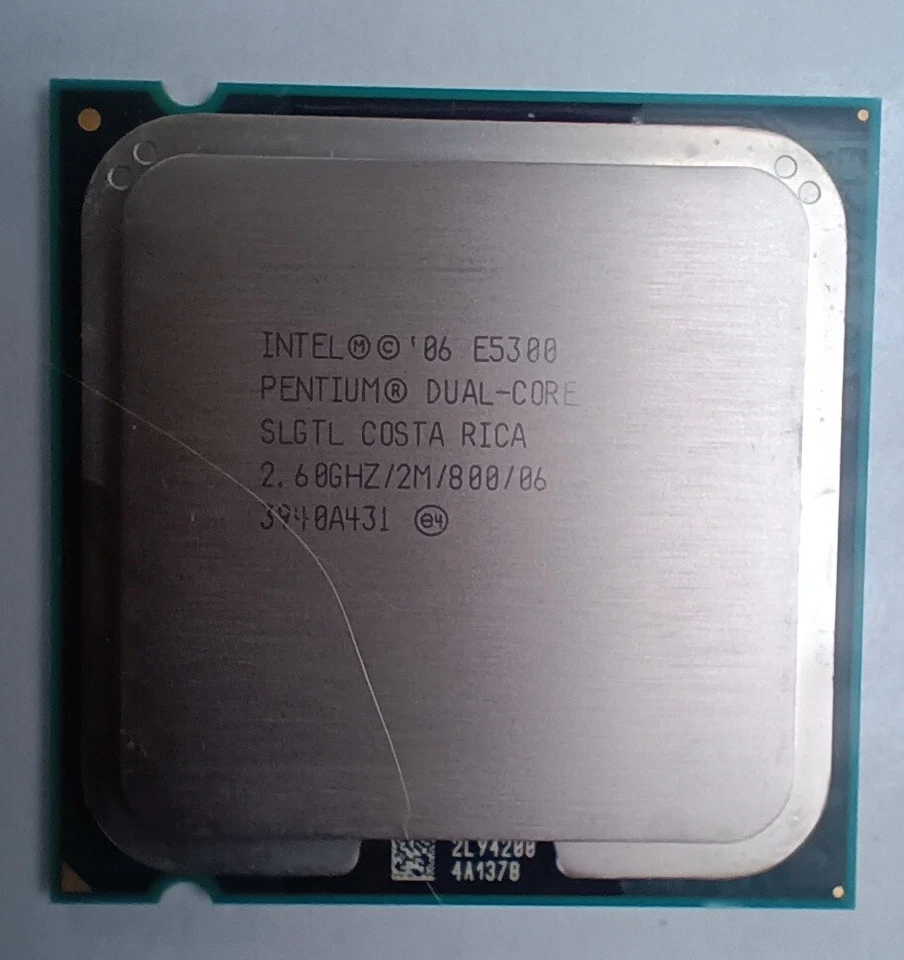 Intel SLGTL Pentium E5300 Dual Core LGA775 2.6 GHz CPU Processor - Image 1 of 1