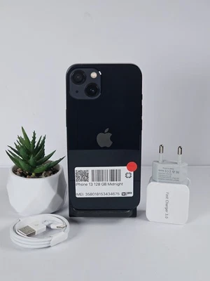 Apple iPhone 13  128GB Mitternacht Neuwertig 100% Kapazität iOS Smartphone Handy - Bild 1 von 4