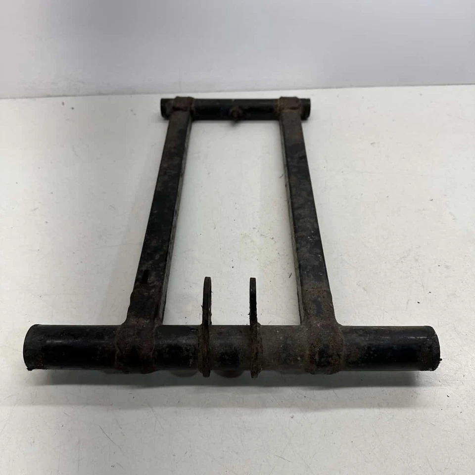 Braço de torque, preto, M-10 - 2005 Polaris Classic 500 - Imagem 1 de 4