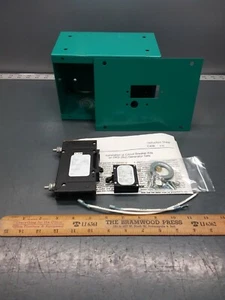 Cummins Onan CMSD Series Generator Breaker Box 320-1948. 20A 30A 320-1690-15. RV - Picture 1 of 4