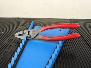 #be162 Snap-On 47CF Red 8" Long Soft Grip Slip Joint Pliers - Picture 1 of 24