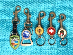 Portachiavi Vintage (5) Apribottiglie Metallo Portachiavi Clip On Fob Vari Internazionali - Foto 1 di 6