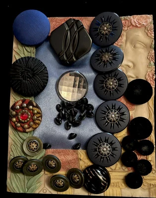 Buttons Fabric 60s Bakelite Velvets Satin Tiny Edwardian Crafts/Sew Or Collect - Image 1 of 4