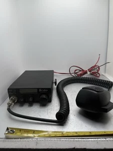Cobra 19 Ultra III Compact CB/PA Radio With Mic Illuminated - Zdjęcie 1 z 9