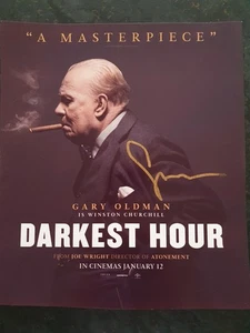 GARY OLDMAN - Signiertes 10x8 Foto - FILM - DARKEST HOUR - Bild 1 von 1