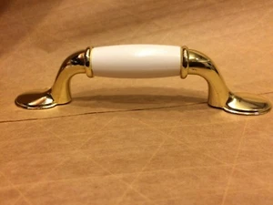 Palisade Collection Handle P5312WH-PB Polished Brass & White Insert 2pc for 1.30 - Picture 1 of 2