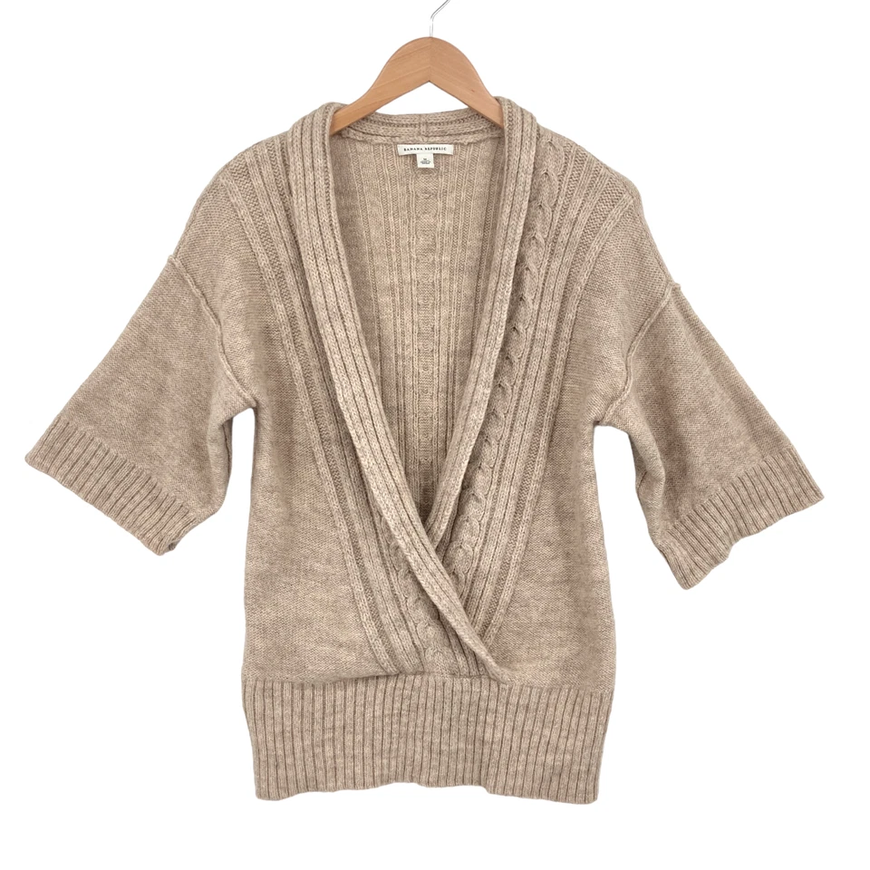 Suéter envolvente Banana Republic mezcla de lana alpaca para mujer mediano beige tejido Foto 1 de 4