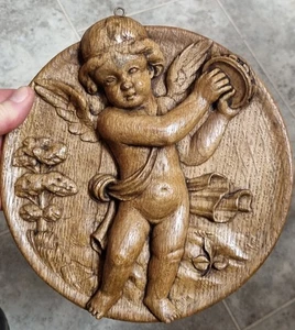 18th Century Carved Oak Roundel ' Cherub Musician' c.1780 - Picture 1 of 2