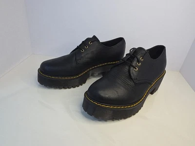 Zapatos Oxford Doc Martens para mujer de cuero negro con plataforma Shriver bajos talla 8 usados en excelente estado  Foto 1 de 4