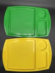 Vintage Fremware Kunststoff Snack Picknick Tablett geteilt Kinder Teller Retro 2er Set - Bild 1 von 12