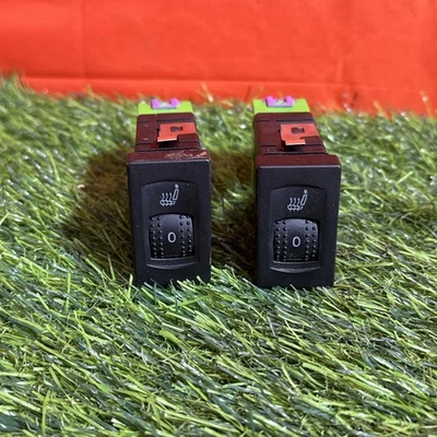 Interruptor original calefacción asiento derecha izquierda VW Passat 3BG 3B0963563C 3B0963564C Foto 1 de 4