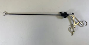 Pinza laparoscópica Stryker 250-080-234 y 250-080-315 5 mm x 33 cm Fundus Grasper - Imagen 1 de 9