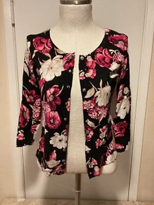 White House Black Market Very Berry Floral Button Up Cardigan  Small S NWT - Picture 1 of 2