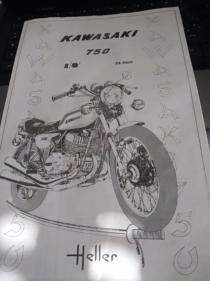 KAWASAKI 750 HELLER SCALA 1-8 LIBRETTO ISTRUZIONI COMPLETO - Immagine 1 di 1