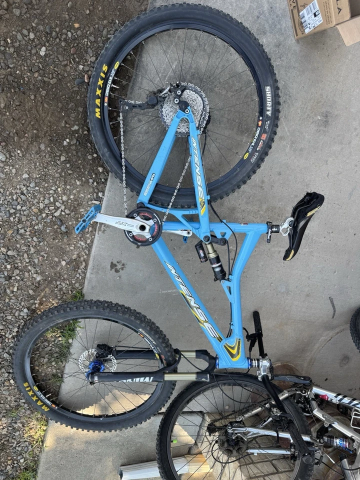 Intenso 5,5 Evp Chris King Foto 1 de 4