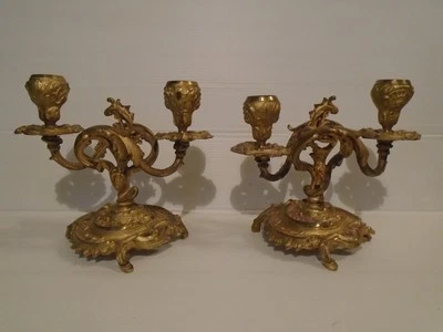 Paire de candélabres anciens en bronze doré – Style Rococo Louis XV - Photo 1/4