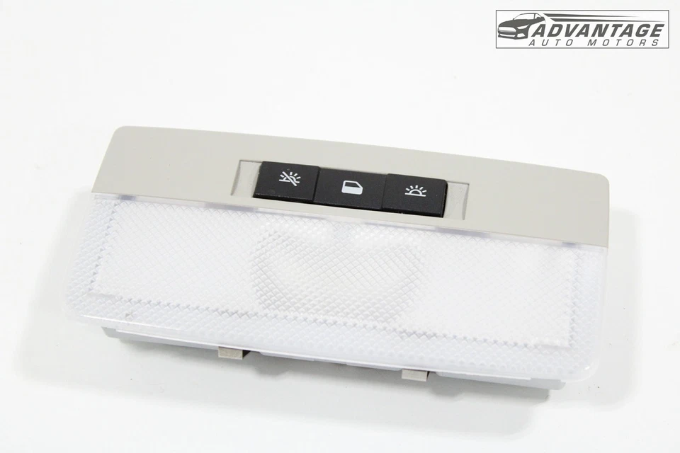 15-22 CHEVROLET COLORADO TECHO SUPERIOR LECTURA CORTESÍA LUZ DOMO LÁMPARA OEM Foto 1 de 4