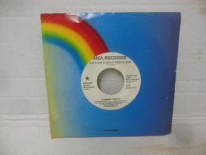 CONWAY TWITTY nr mint PROMO 45 rpm SHE'S GOT A SINGLE THING IN MIND - Picture 1 of 3