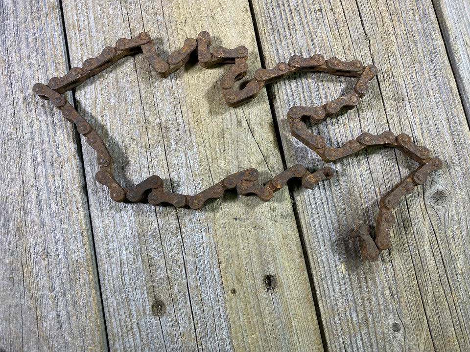 VINTAGE ANTIQUE BIKE BICYCLE SKIPTOOTH CHAIN INCH PITCH 33/65 LINKS USED PREWAR - Image 1 of 4