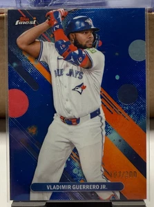 2025 Topps Finest - Common Vladimir Guerrero Jr. #19 refractor azul/200 - Imagen 1 de 3