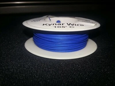 Carrete de 100 ft azul Kynar Wire sólido 30 AWG UL1423 Foto 1 de 2