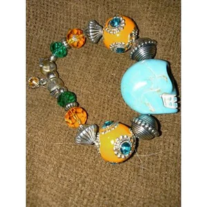 Handcrafted Halloween Dia de Los Muertos Teal Large Skull Bead Bracelet Stretch - Picture 1 of 5