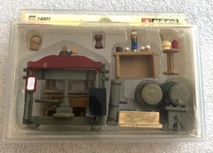 PACK ACCESORIOS JARDÍN CERVEZA 14801 ESCALA 1:87 NOCH HO/ - Imagen 1 de 3