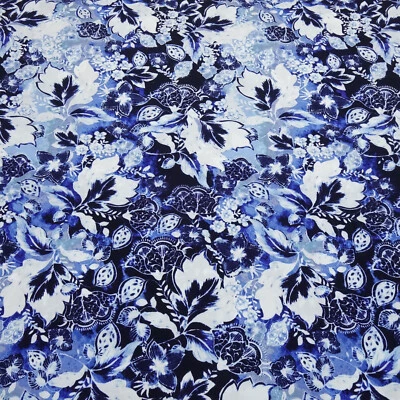 Stoff Viskose Blusenstoff mit Blumen Blüten Design blau weiß königsblau marine - Bild 1 von 4