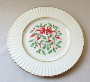 Salad Plate Lenox Holiday (Temple Shape) Christmas Red Ribbon Holly - More - Picture 1 of 4