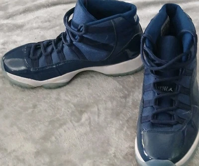 Zapatillas Air Jordan AJ11 Midnight Azul Marino Talla 8 Foto 1 de 4