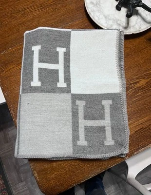 FCTEAP HERMES AVALON THROW BLANKET Wool Cashmere, Classic Grey in Écru / Gris Clair