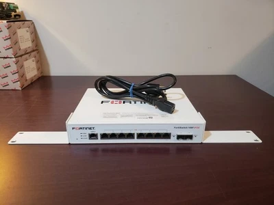 Conmutador PoE montable en rack Fortinet FortiSwitch FS-108F-POE 8 puertos con soportes Foto 1 de 4
