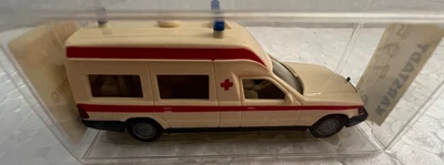 Wiking 07018 1:87 H0 Ambulanza Binz NUOVO IN OVP - Immagine 1 di 2