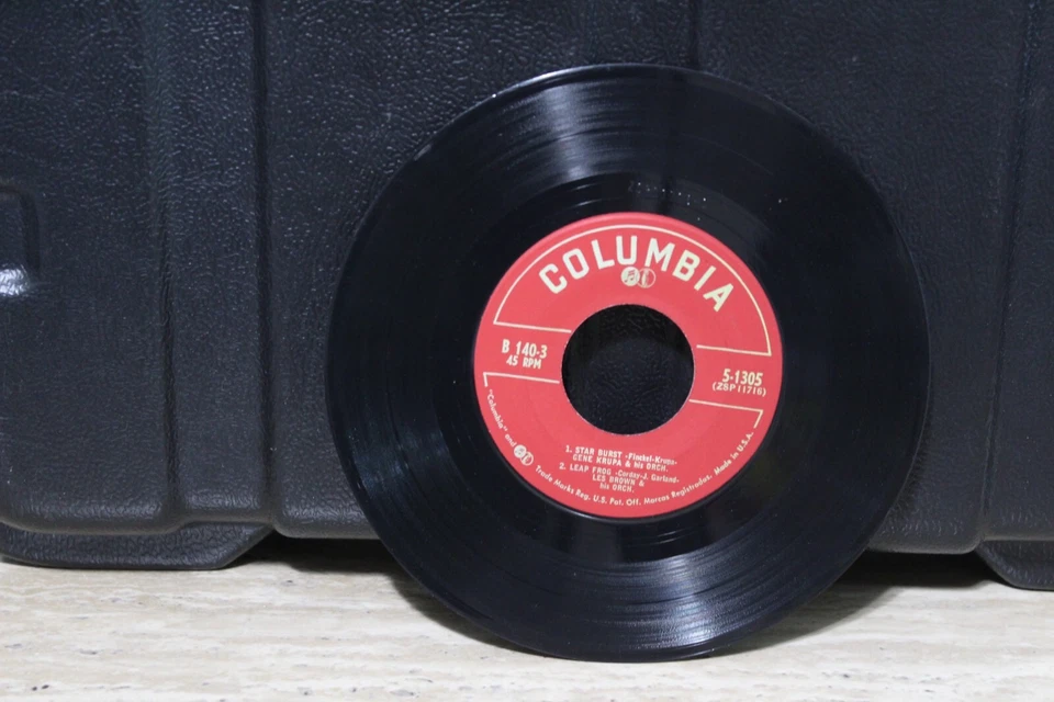 LES BROWN / GENE KRUPA / XAVIER CUGAT / ELLIOT LAWRENCE 45 RPM EP RECORD...PCT 5 - Image 1 of 1