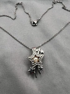 C & C Brand White Pearl Necklace. - Picture 1 of 3