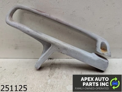 OEM 1979 Chevrolet El Camino 3.9L Quarter Window Trim Foto 1 de 4