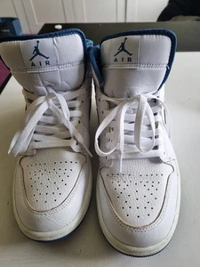 Nike Air Jordan 1 Mid Obsidian Blanco Azul Cuero Parte Superior Entrenadores Reino Unido Talla 8 - Imagen 1 de 11