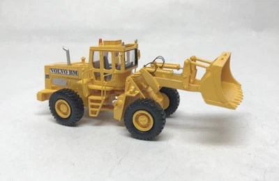 HO 1/87 Volvo BM 1641 Loader - Ready Made Resin Model by Fankit Models - Image 1 of 4