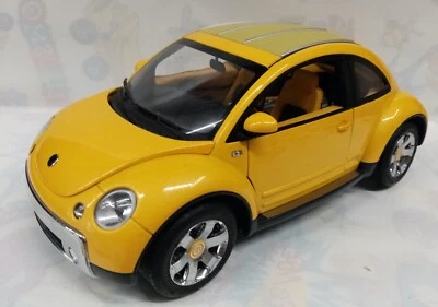 AUTOART 1/18 VW NEW BEETLE GIALLO  - Immagine 1 di 4