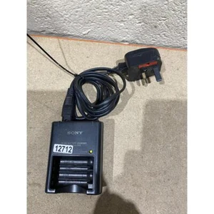 Sony BC-CS2A Charger Black Ni-MH 1.4-V 400mA UK Plug for AA & AAA Size Battery - Picture 1 of 8