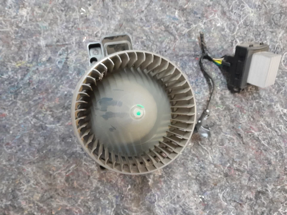 blower motor for 2006-2009 ford fusion-2006 lincoln zephyr 2006-2008 lincoln mkz Foto 1 de 3